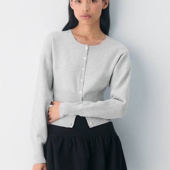 Aritzia Sweaters - Aritzia Golighty Cardigan